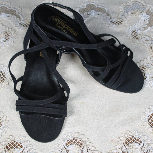 California Magdesians® Black Suede Strappy Sandals Size 9 WW - Picture 1 of 11
